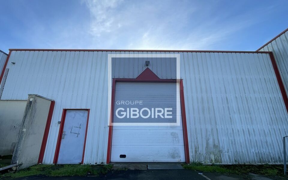 Local d'activites  - VEZIN LE COQUET (35.4429) - photo principale