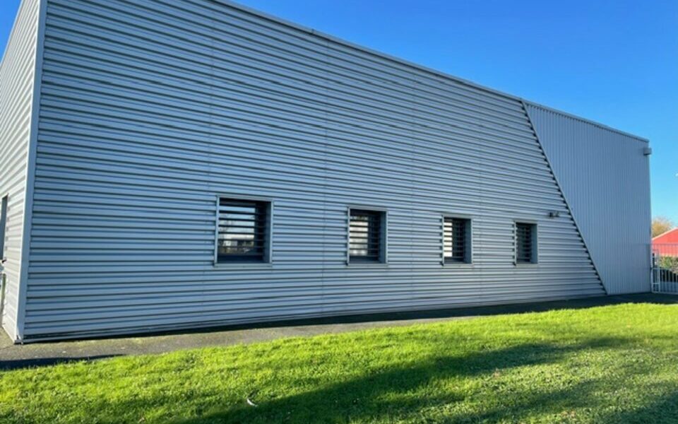 Local d'activites  - LES GARENNES SUR LOIRE (49.017387) - photo principale
