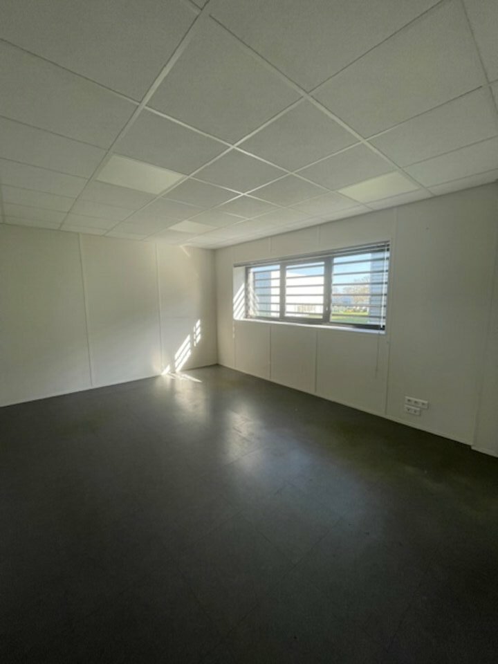 Local d'activites  - BEAUCOUZ (49.017405) - photo-3