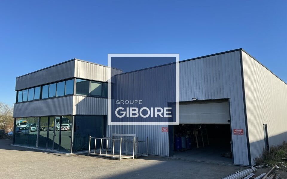 Local d'activites  - LIFFRE (35.6686) - photo principale