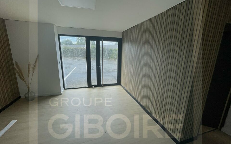Local d'activites  - BEAUCOUZE (49.017432) - photo principale