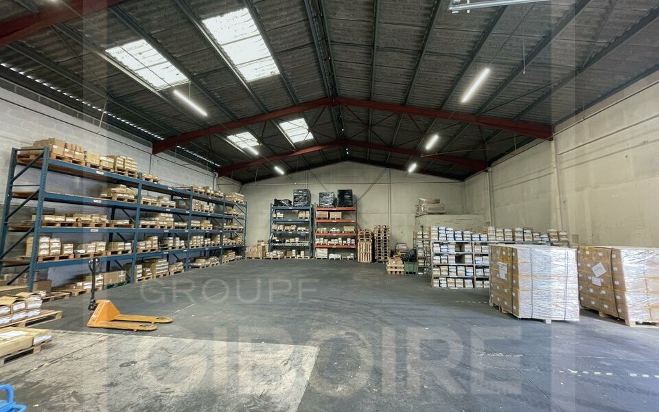 Local d'activites  - SAINT BARTHELEMY D'ANJOU (49.017435) - photo principale