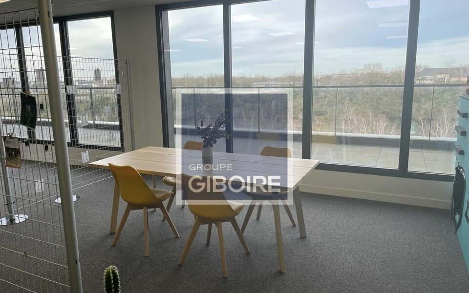 Bureaux  - TRELAZE (49.017326) - photo principale