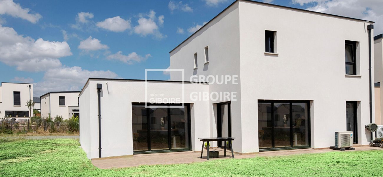 Maison T6  - LA CHAPELLE DES FOUGERETZ (MBO25745E) - photo principale