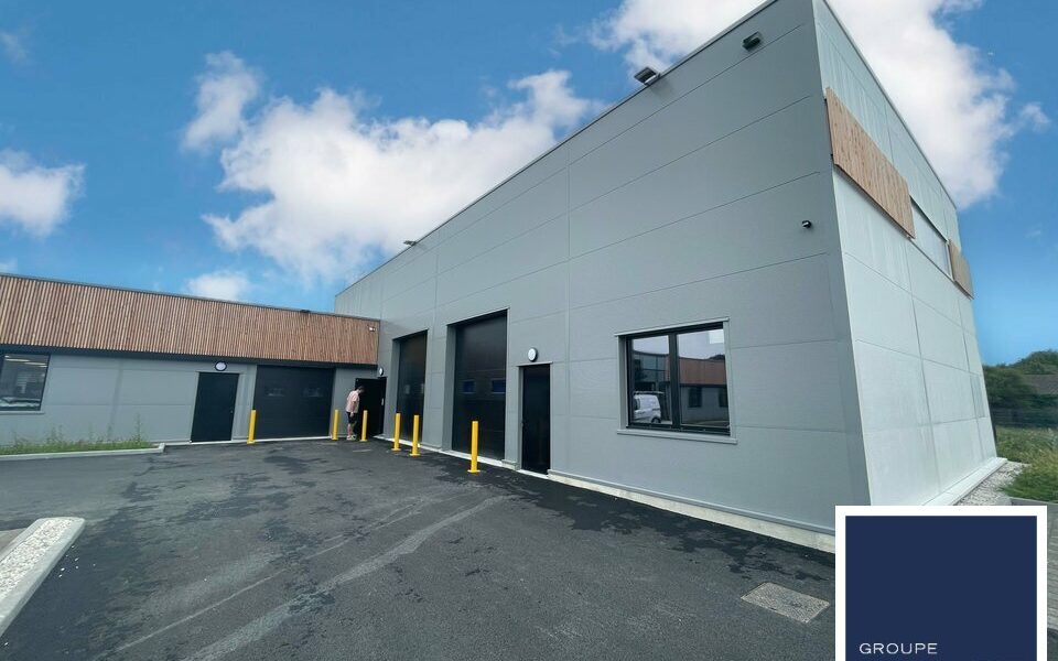 Local d'activites  - GRANDCHAMPS DES FONTAINES (44.018960) - photo principale