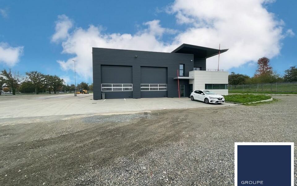 Local d'activites  - GRANDCHAMPS DES FONTAINES (44.018977) - photo principale