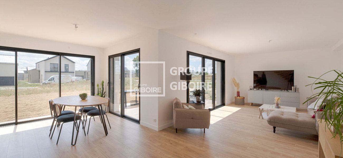 Maison T6  - LA CHAPELLE DES FOUGERETZ (MBO25745E) - photo principale