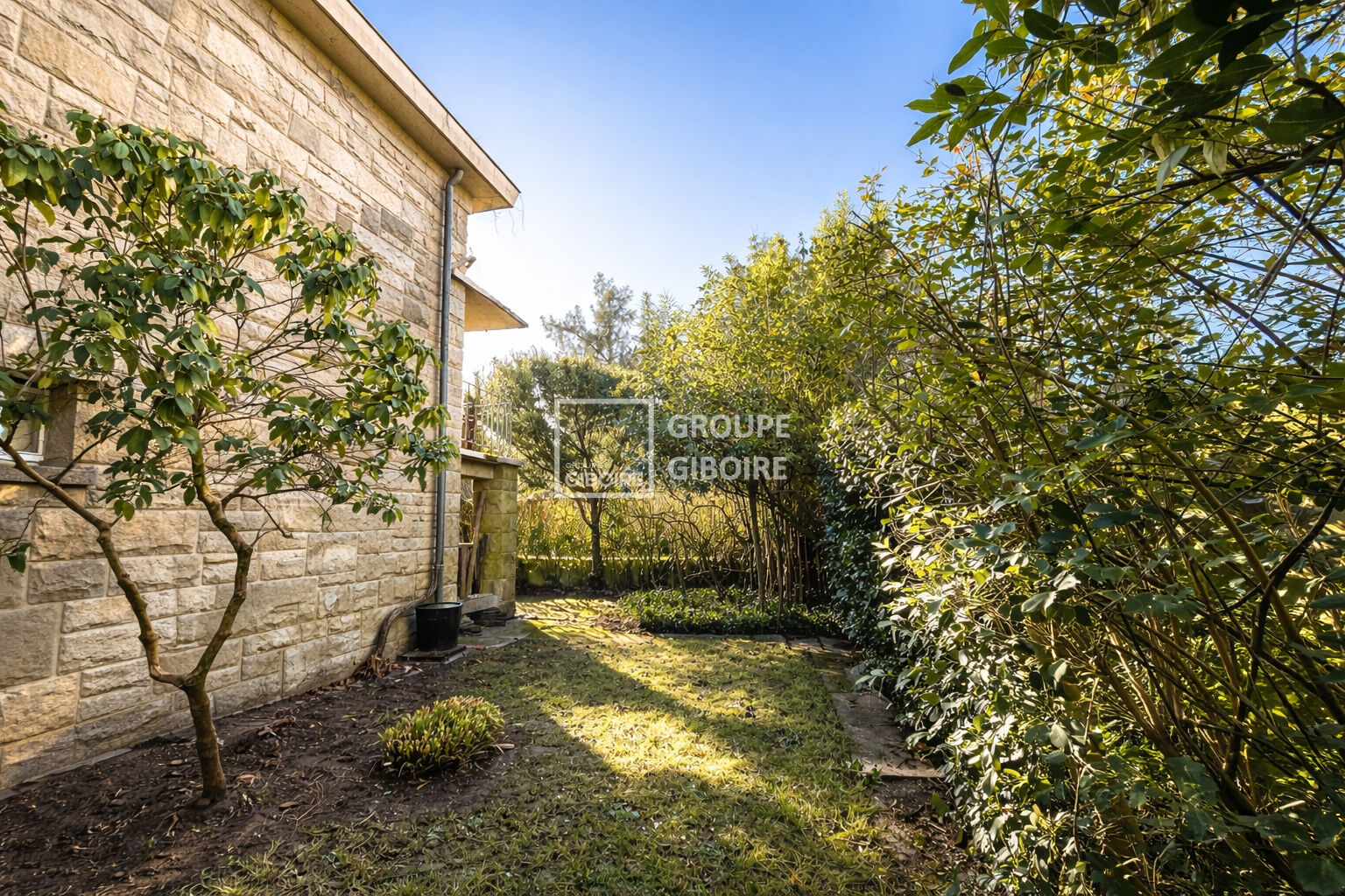 Maison T8  - RENNES (PJ26100-E2303) - photo-1