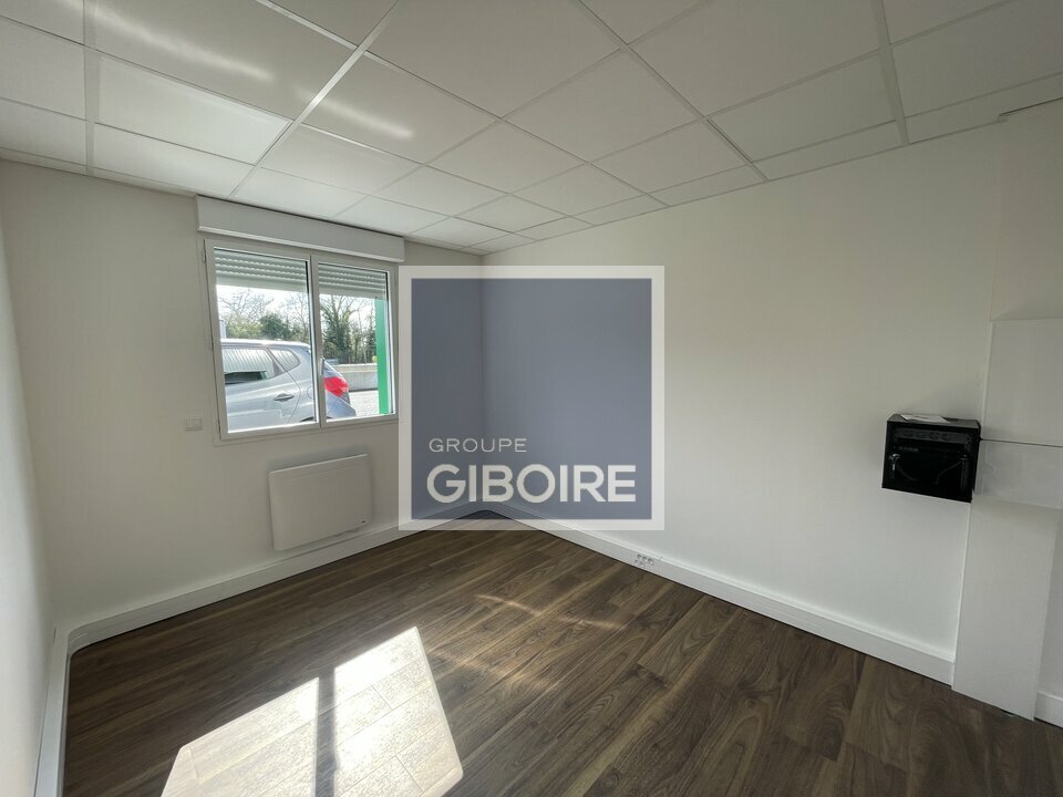 Local d'activites  - NOYAL CHATILLON SUR SEICHE (35.6224) - photo-4