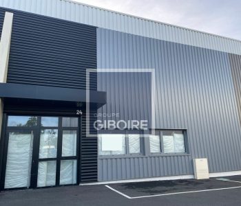 Local d'activites  - LA MEZIERE (35.6423) - vignette