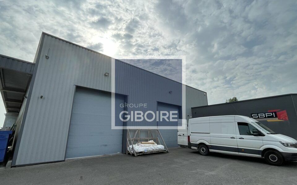 Local d'activites  - CREVIN (35.6351) - photo principale