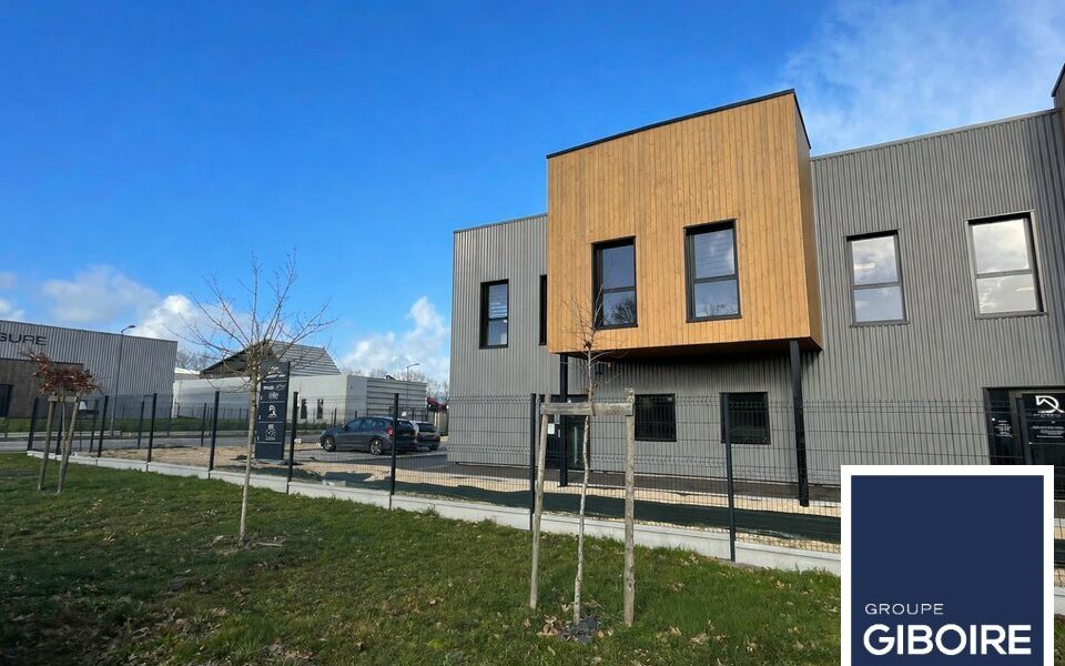 Local d'activites  - GRANDCHAMPS DES FONTAINES (44.019049) - photo principale