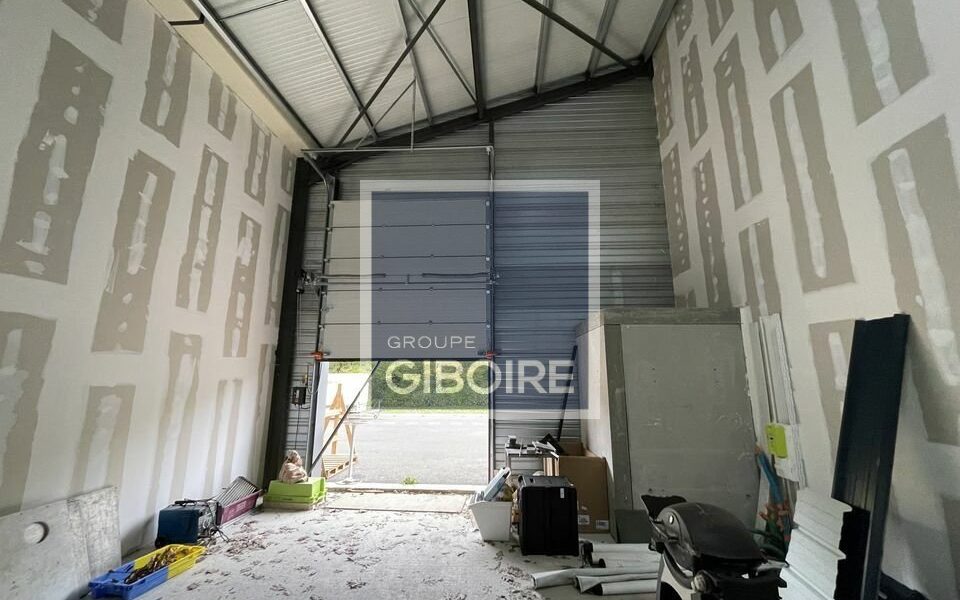 Local d'activites  - LES PONTS DE CE (49.017376) - photo principale