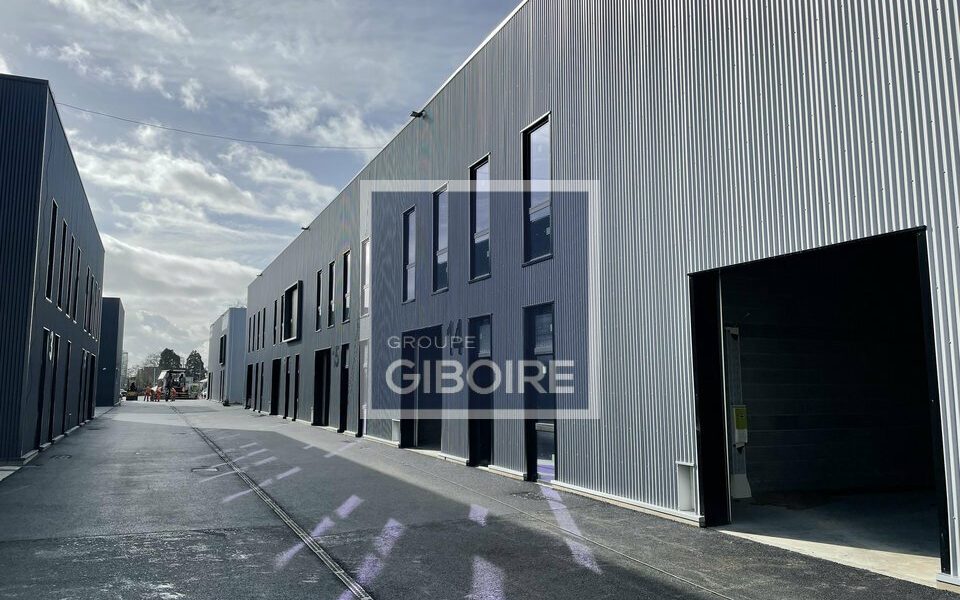 Local d'activites  - LES PONTS DE CE (49.017382) - photo principale