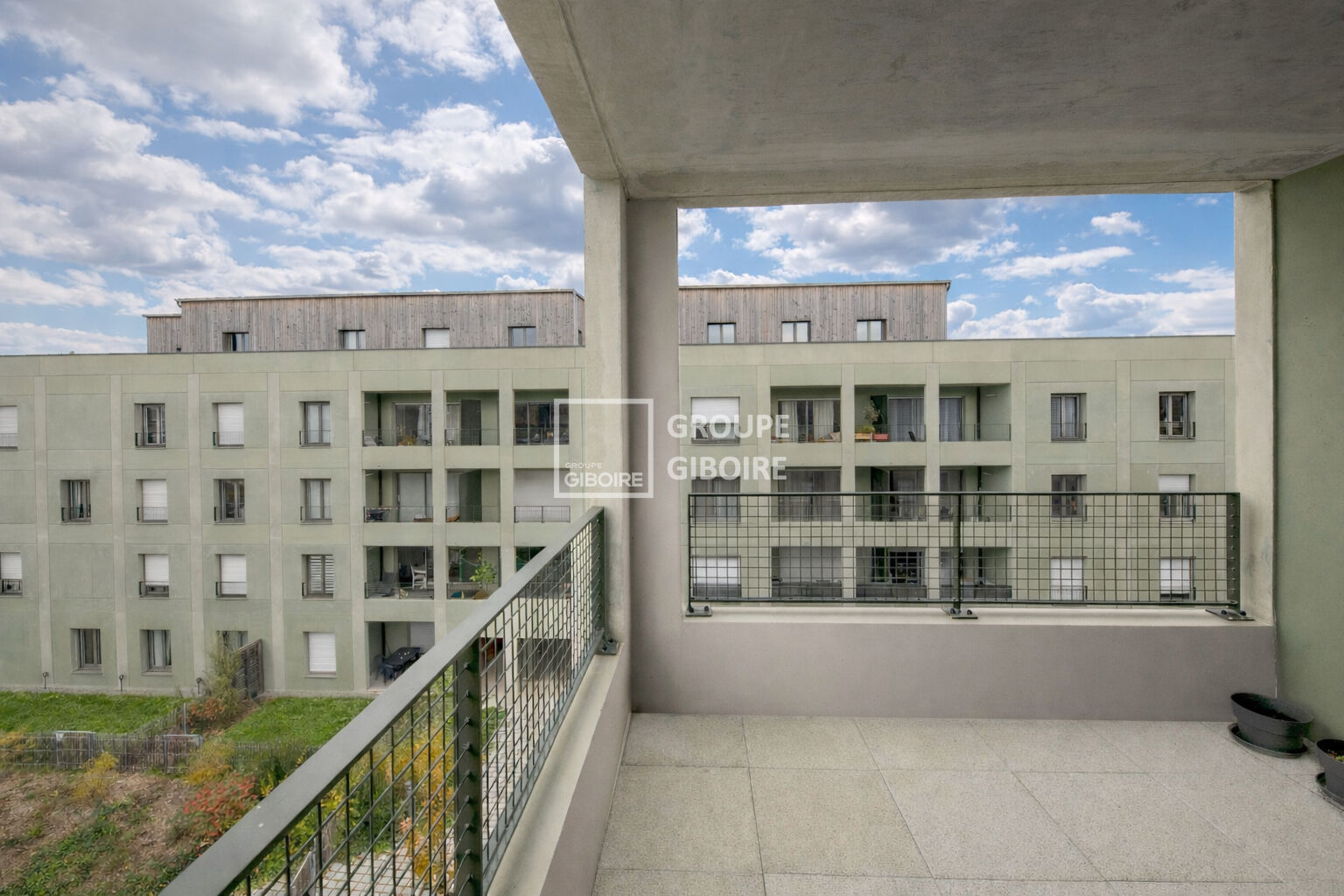 Appartement T4  - VEZIN LE COQUET (JR26162E) - photo-1