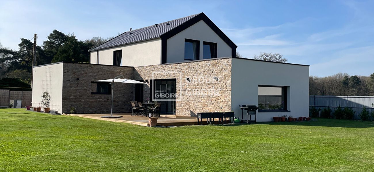 Maison T7  - GUICHEN (JR26215E) - photo principale