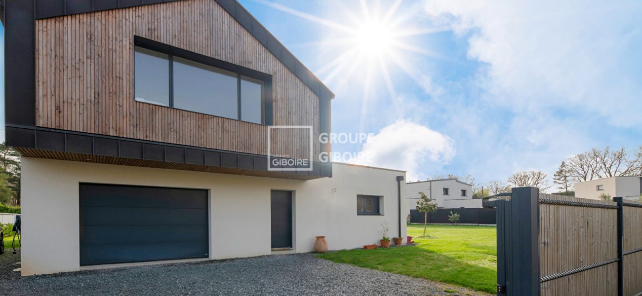 Maison T7  - GUICHEN (JR26215E) - photo principale