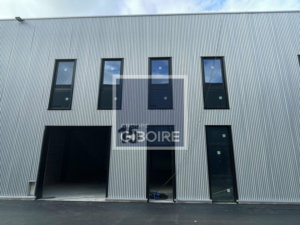 Local d'activites  - LES PONTS DE CE (49.017382) - 3