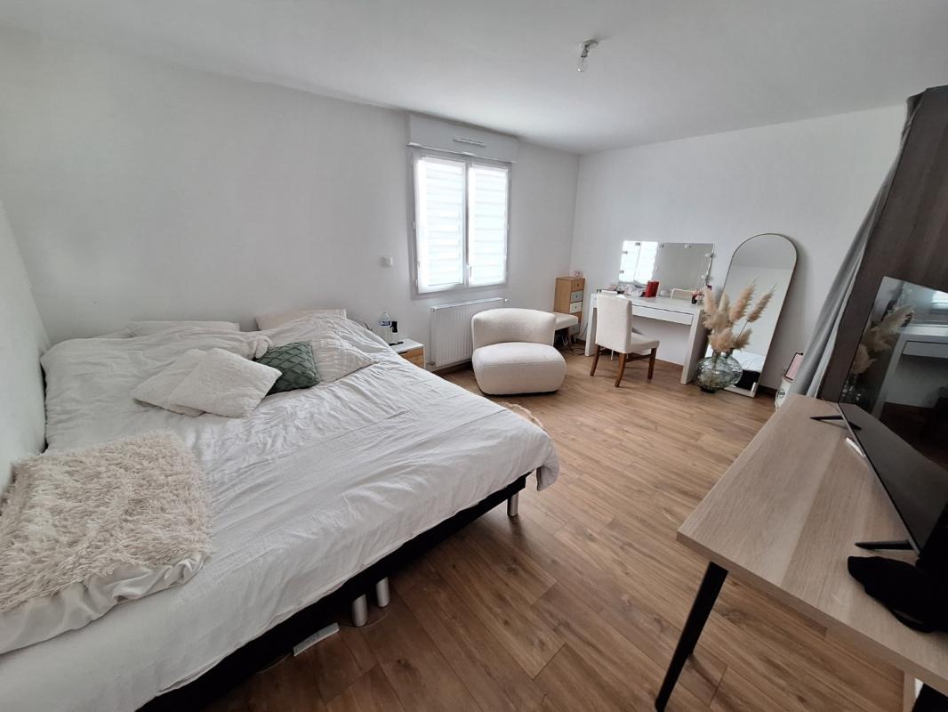 Maison T6  - Guignen (531101) - 11