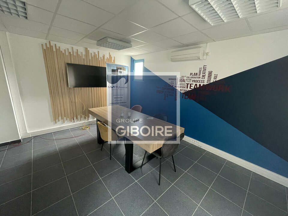 Local d'activites  - CARQUEFOU (44.019033) - 2