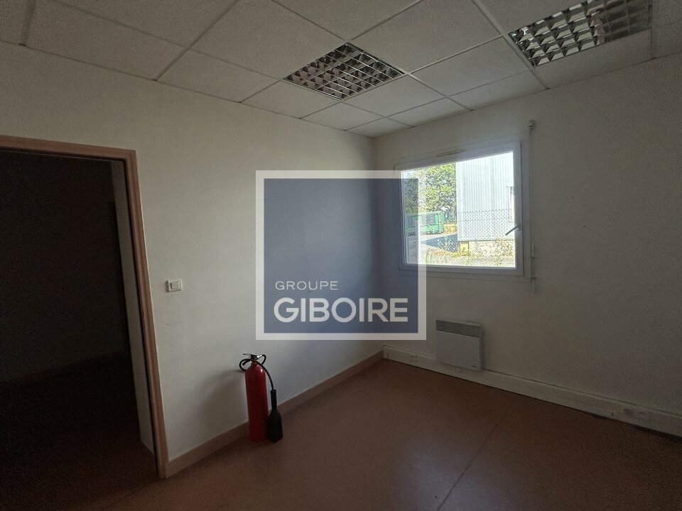 Local d'activites  - SAINT-JACQUES-DE-LA-LANDE (35.7262) - 7
