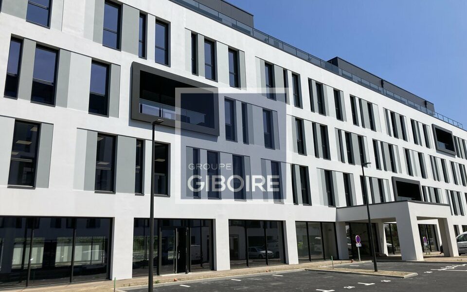Bureaux  - TRELAZE (49.017476) - vue principale