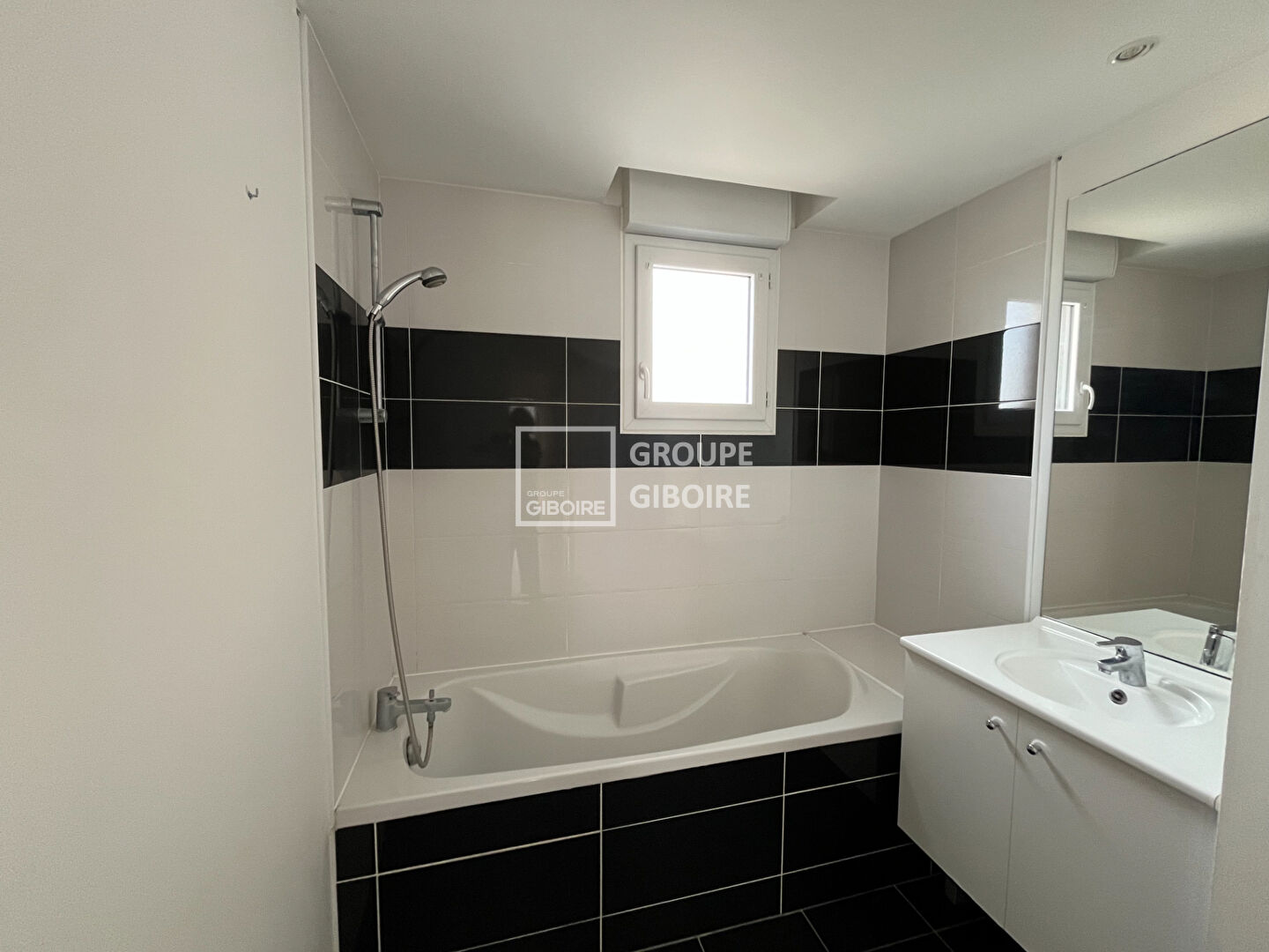 Appartement T5  - CESSON SEVIGNE (EJ26220GE) - 4