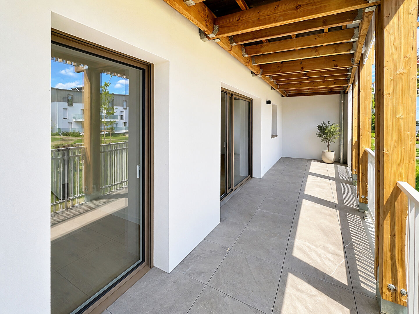 Appartement T5  - SAINT AVE (Empreinte-B06) - 1