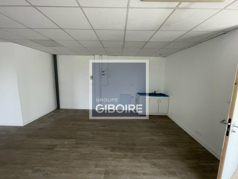 Bureaux  - COUFLANT (49.017475) - 2