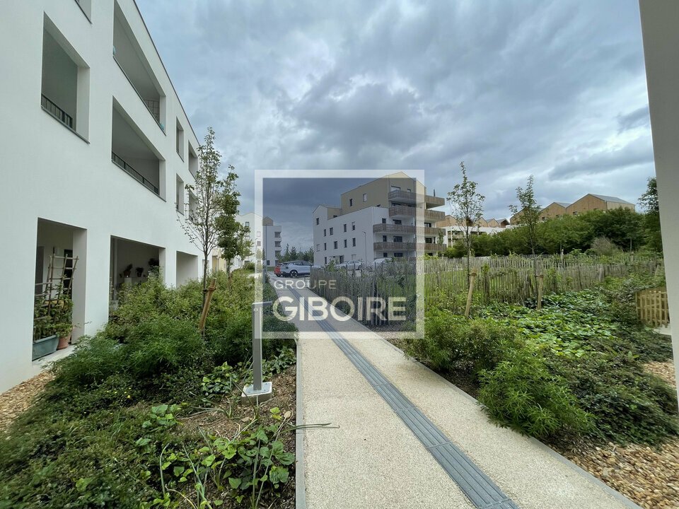 Bureaux  - AVRILL (49.017471) - 5