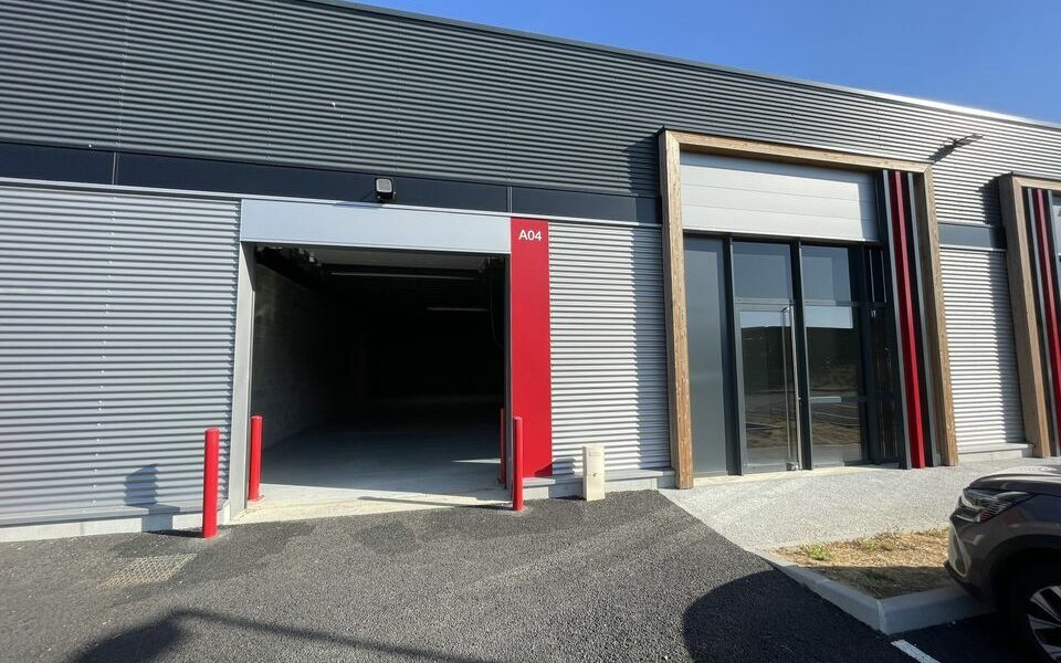 Local d'activites  - MORDELLES (35.5966) - vue principale