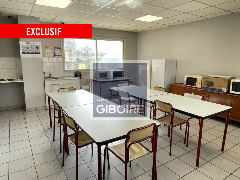 Local d'activites  - BRUZ (35.6595) - 18