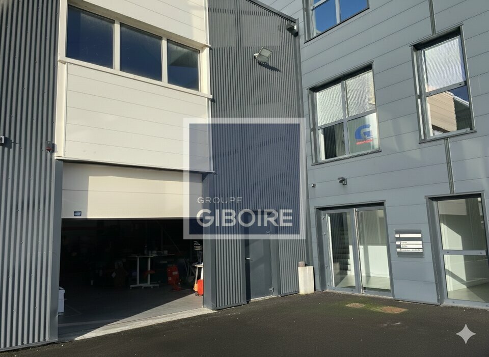 Local d'activites  - NOYAL CHATILLON SUR SEICHE (35.7010) - 1