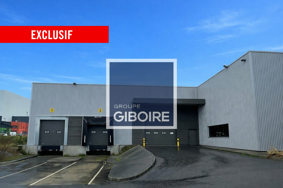 Local d'activites  - GRAND-FOUGERAY (35.7071) - 15
