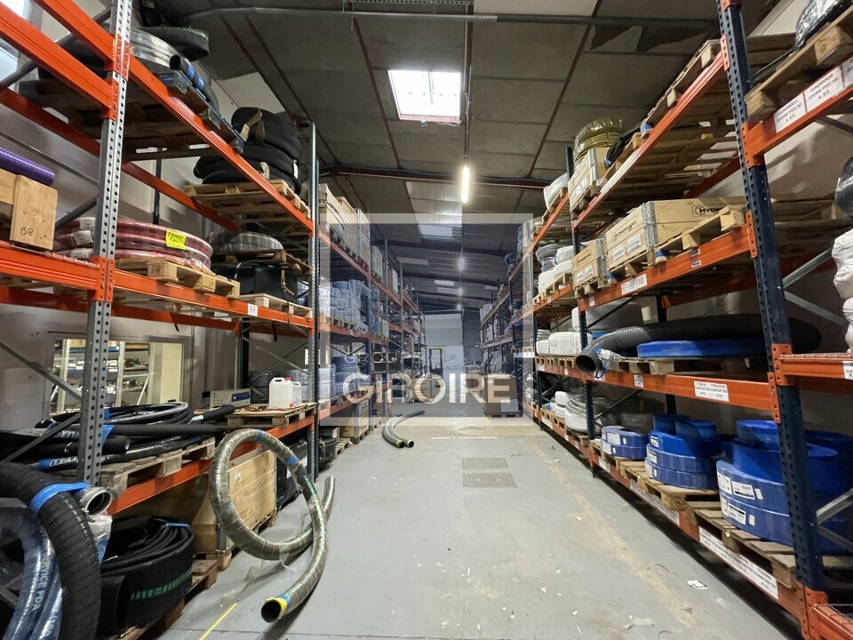Local d'activites  - CESSON SEVIGNE (35.4609) - 2