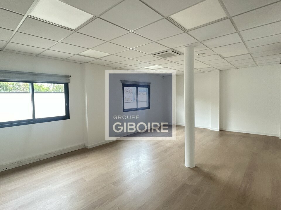 Local d'activites  - CESSON-SEVIGNE (35.7185) - 6
