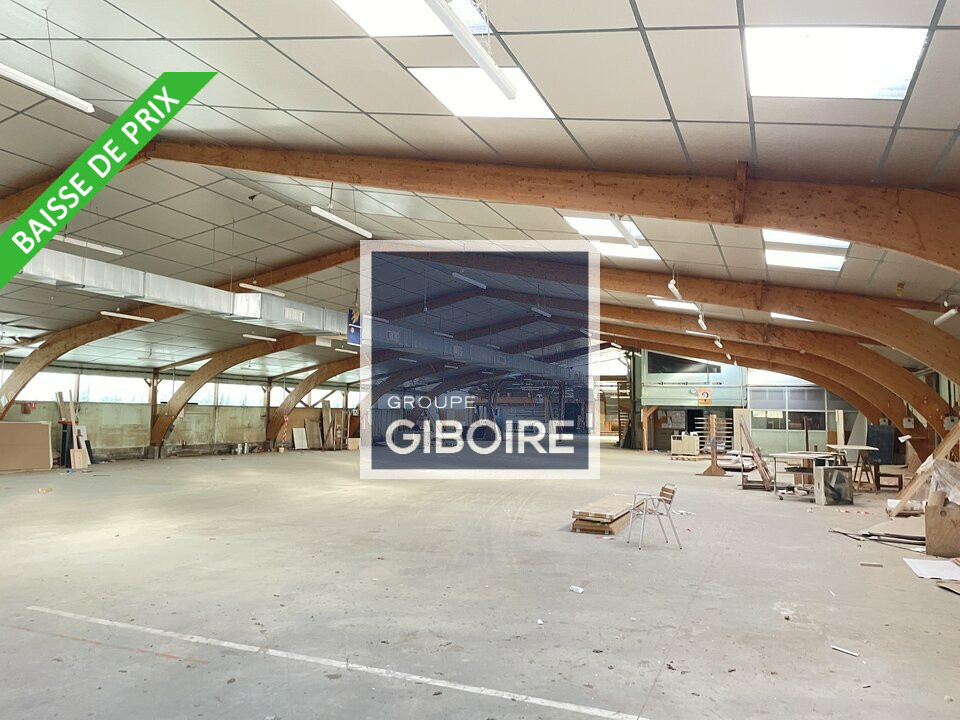 Local d'activites  - BEDEE (35.6717) - 6