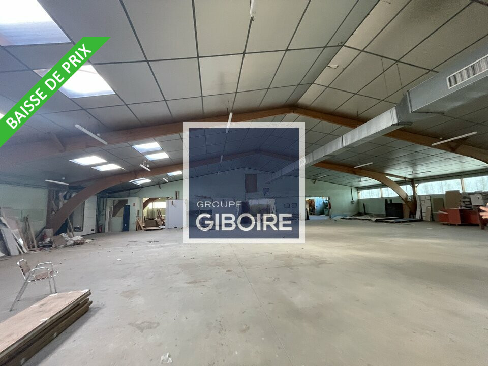 Local d'activites  - BEDEE (35.6717) - 9