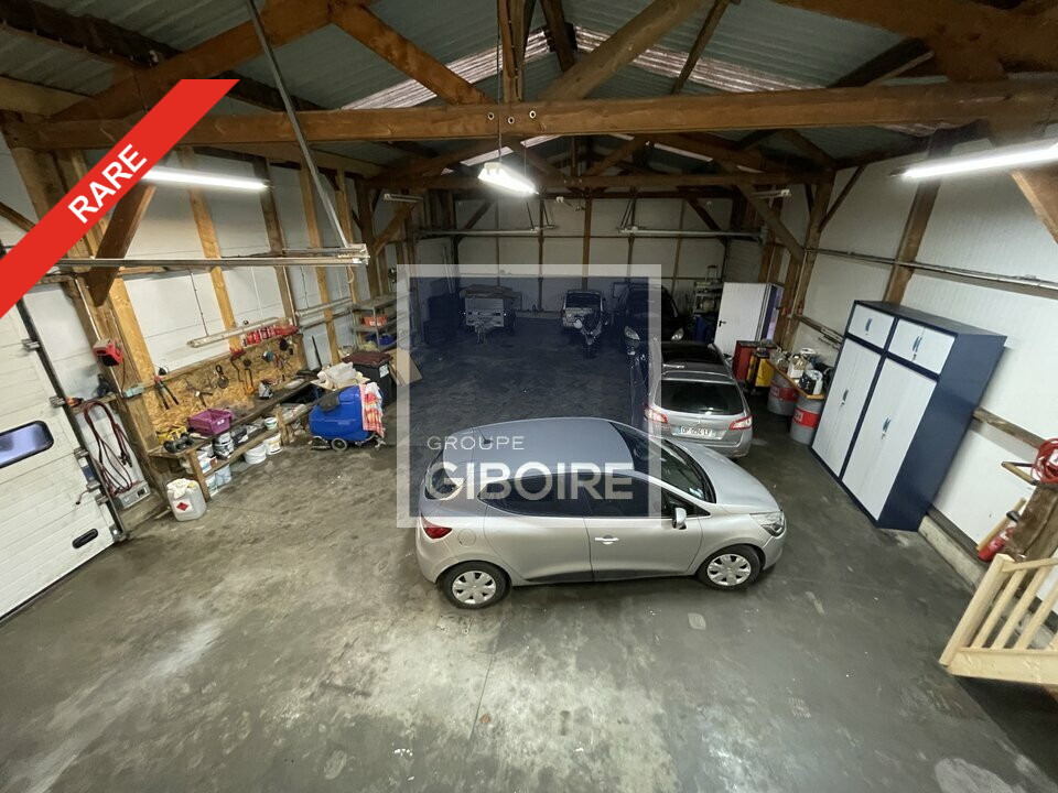 Local d'activites  - DOMLOUP (35.7063) - 2