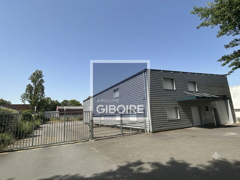 Local d'activites  - CESSON-SVIGN (35.7252) - 2