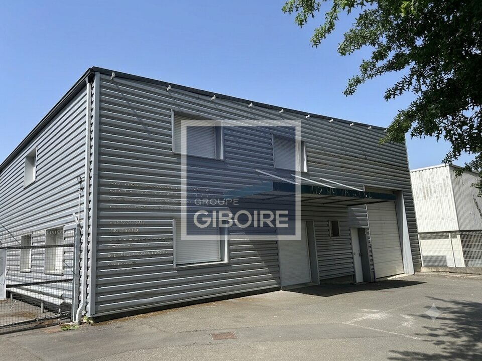 Local d'activites  - CESSON-SVIGN (35.7252) - 3