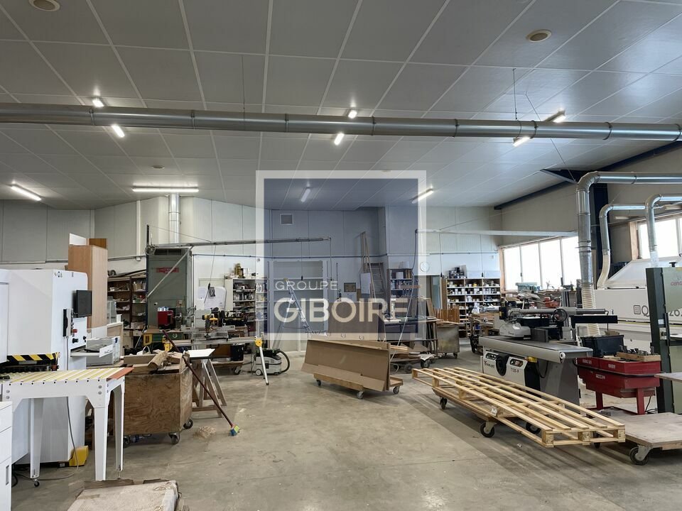 Local d'activites  - BOURGBARRE (35.6637) - 2