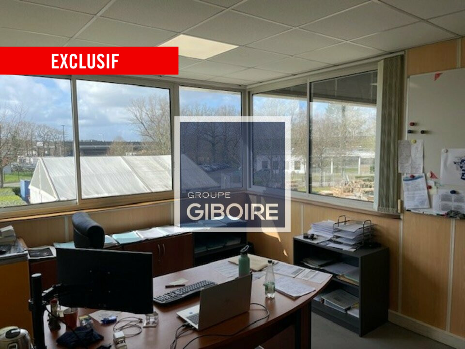 Local d'activites  - BRUZ (35.6837) - 17