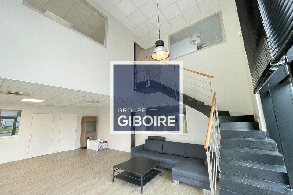 Local d'activites  - NOYAL SUR VILAINE (35.7110) - 7