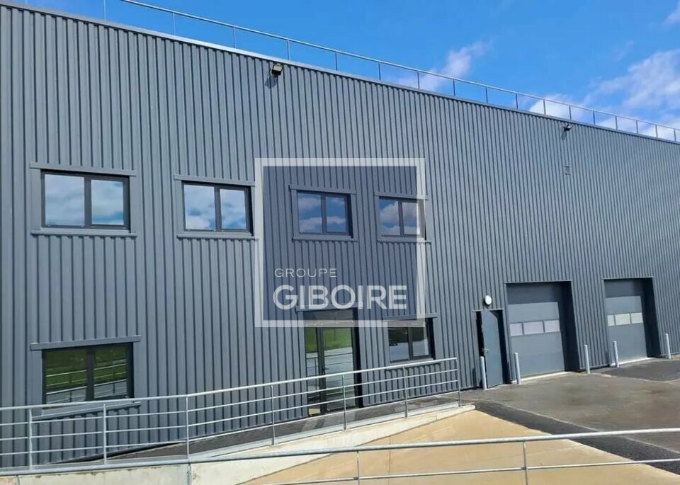 Local d'activites  - BEDEE (35.6716) - 1