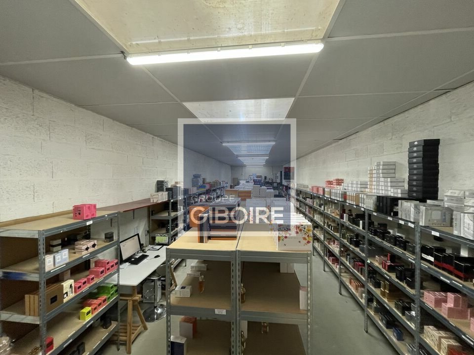 Local d'activites  - NOYAL CHATILLON SUR SEICHE (35.6751) - 3