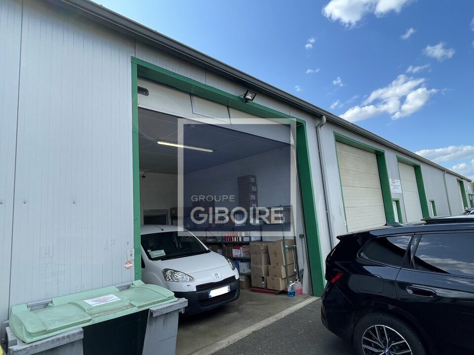 Local d'activites  - NOYAL CHATILLON SUR SEICHE (35.6751) - 1