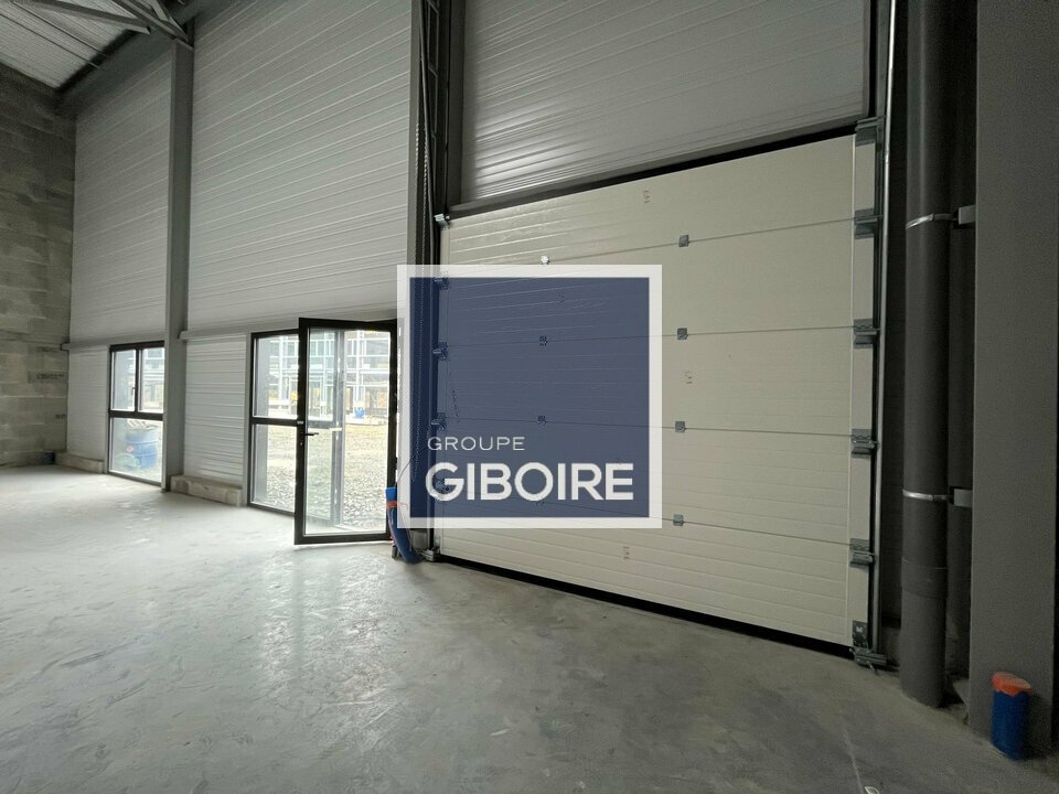 Local d'activites  - GOVEN (35.6797) - 5