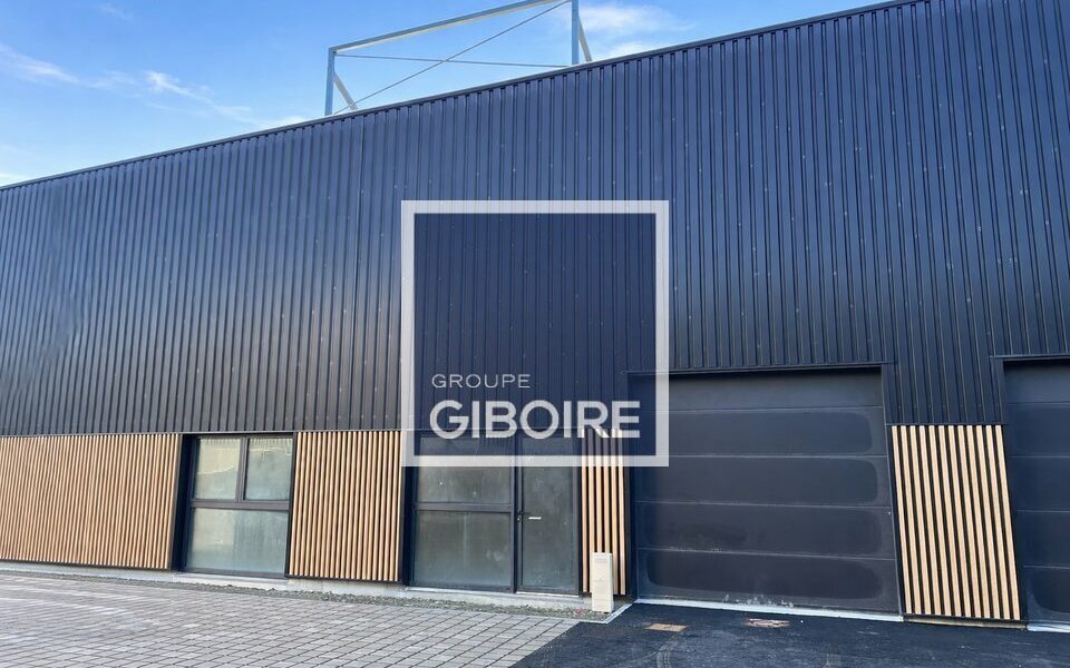 Local d'activites  - GOVEN (35.6797) - vue principale