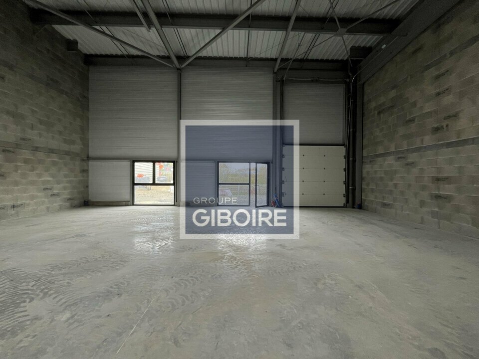 Local d'activites  - GOVEN (35.6789) - 3